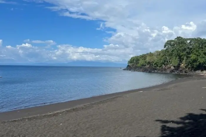 The Charm of Sulamadaha Beach